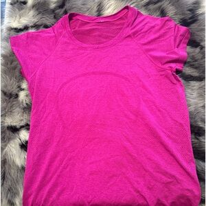 Fuschia lululemon swiftly tech shirt size 10
